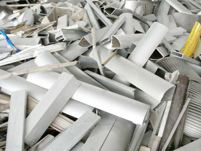 废铝回收与铝材制品的循环利用 资源再生的绿色路径